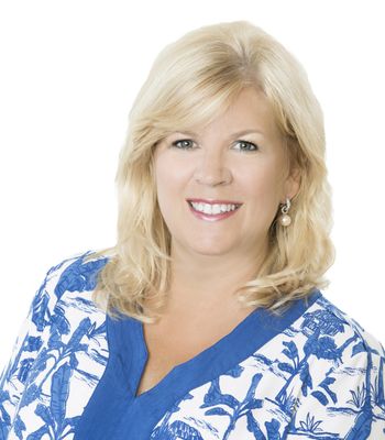 Portrait of Traci Burns - Broker Associate, REALTOR®.